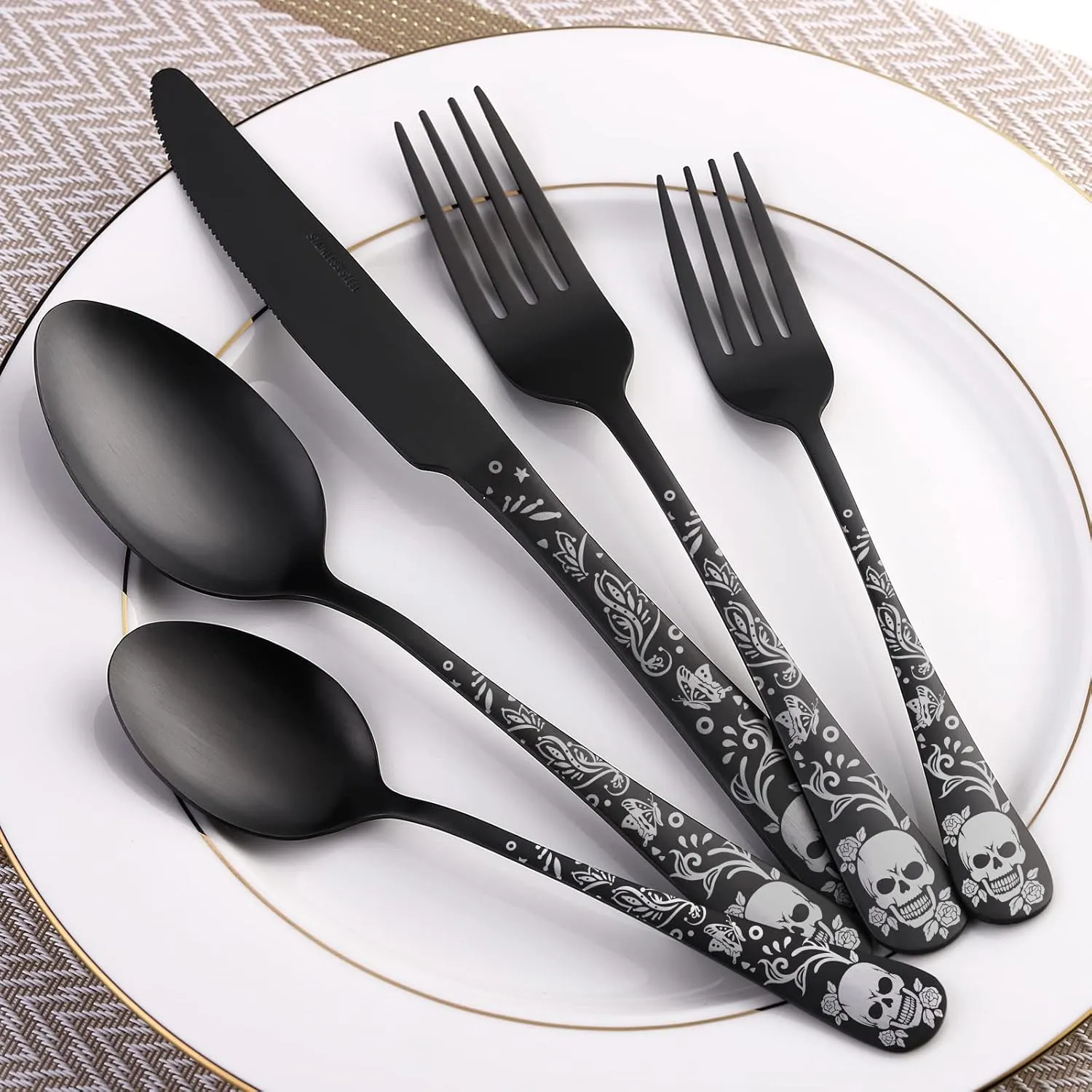 40 Piece Skull Pattern Matte Silverware Set for 8, Black Flatware set Service for 8,Gothic Unique Skull Pattern Design,18/0 Stainless,Satin Finish Cutlery for 8,Dishwasher Safe