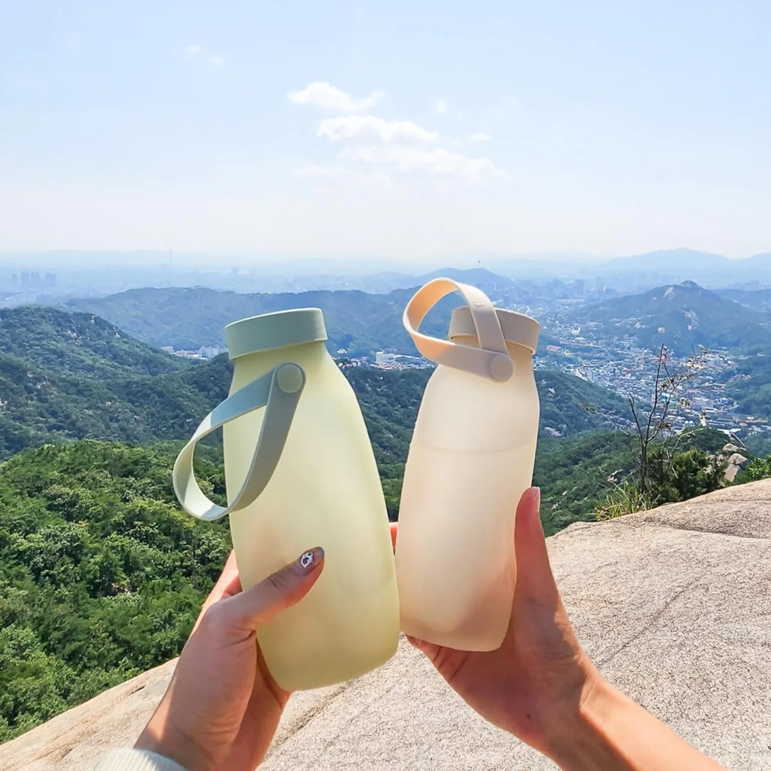 BLUE GINKGO Collapsible Water Bottle – Lightweight, Foldable Silicone Bottle for Travel, Hiking, and Camping (16.9oz, Made in Korea, Olive Green)