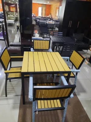 Contemporary outdoor 4 seater garden set