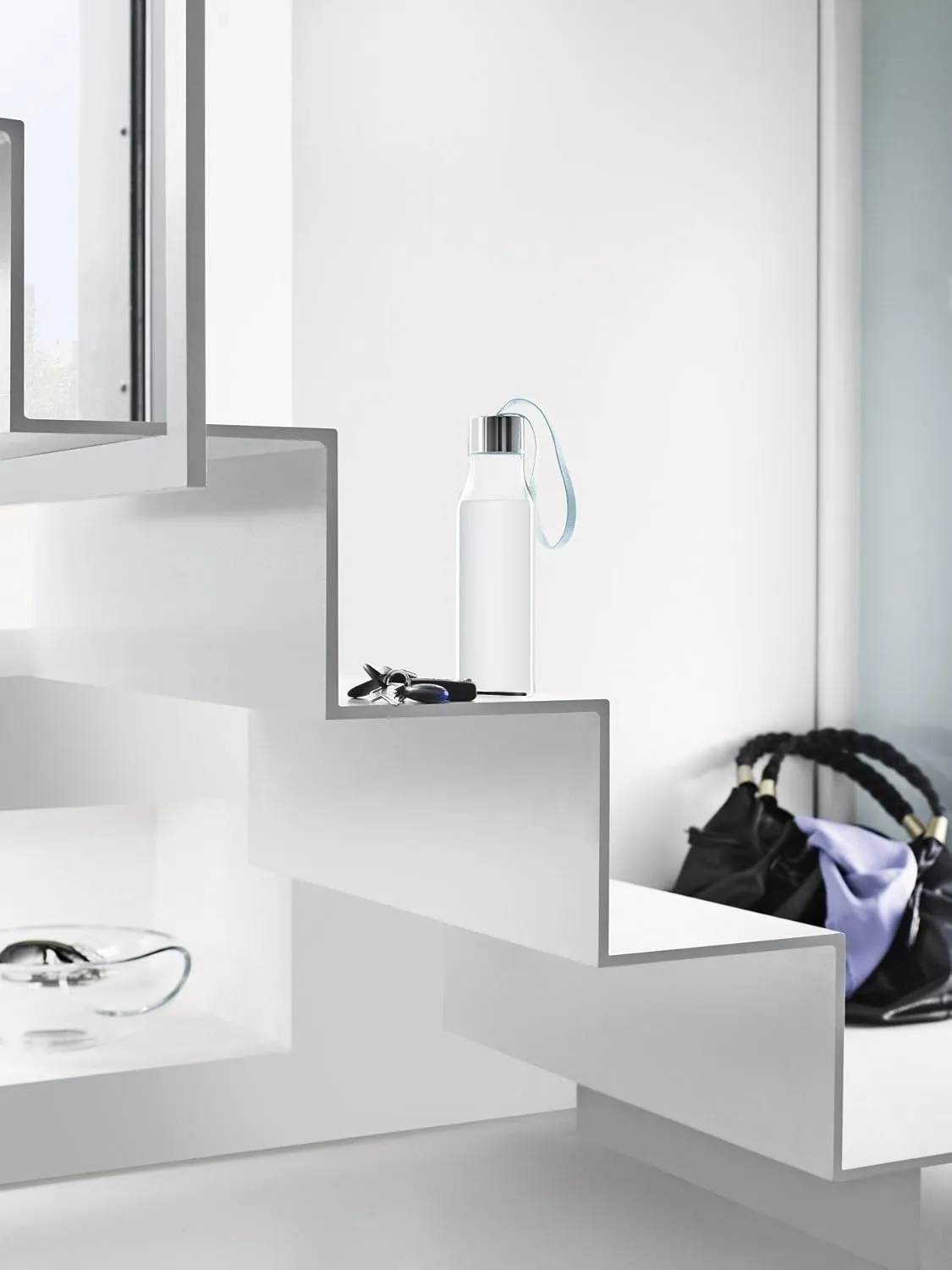 Eva Solo, 5706631065528, 502989, bottle with carrying strap, 0.5 L, plastic, electric blue, 28 x 10 x 10 cm