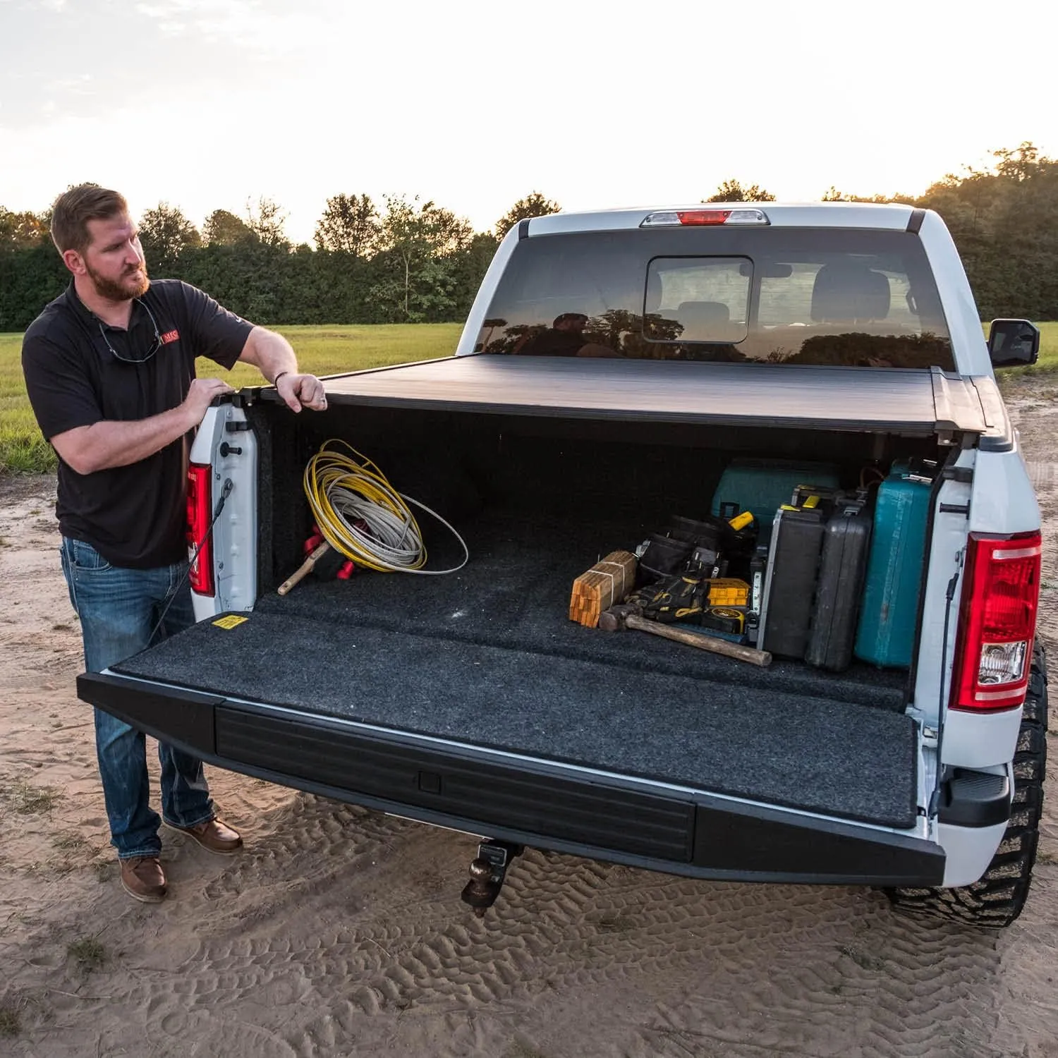 Gator Recoil Retractable Truck Bed Tonneau Cover | G30481 | Fits 2019 - 2025 Chevy/GMC Silverado/Sierra 1500, works w/ MultiPro/Flex tailgate (Will not fit Carbon Pro Bed) 5' 10" Bed (70")