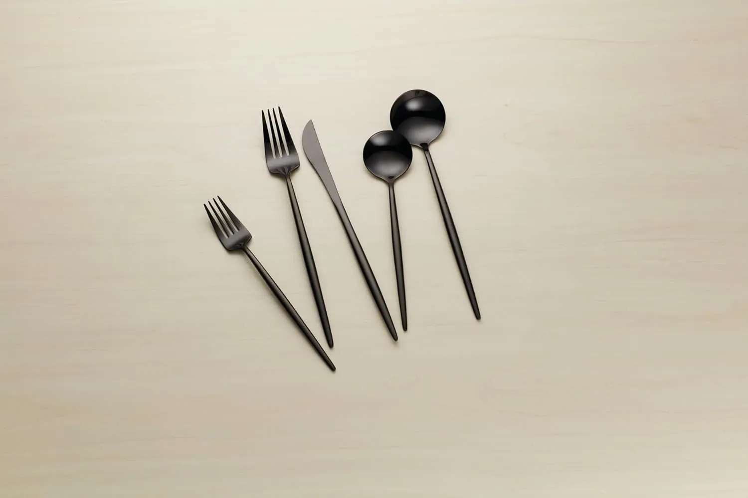 Hampton Forge 894757 Skandia Zephyr Black 45 Piece Flatware Set