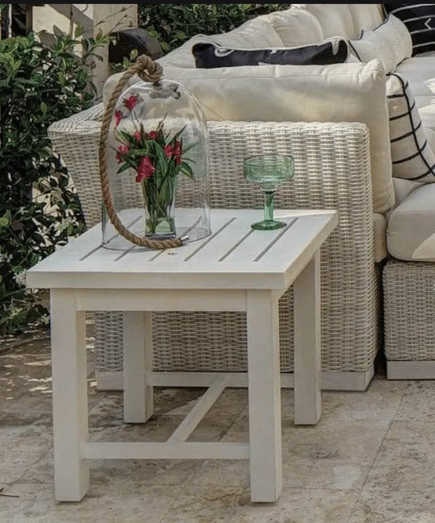 Narragansett Aluminum Outdoor Side Table