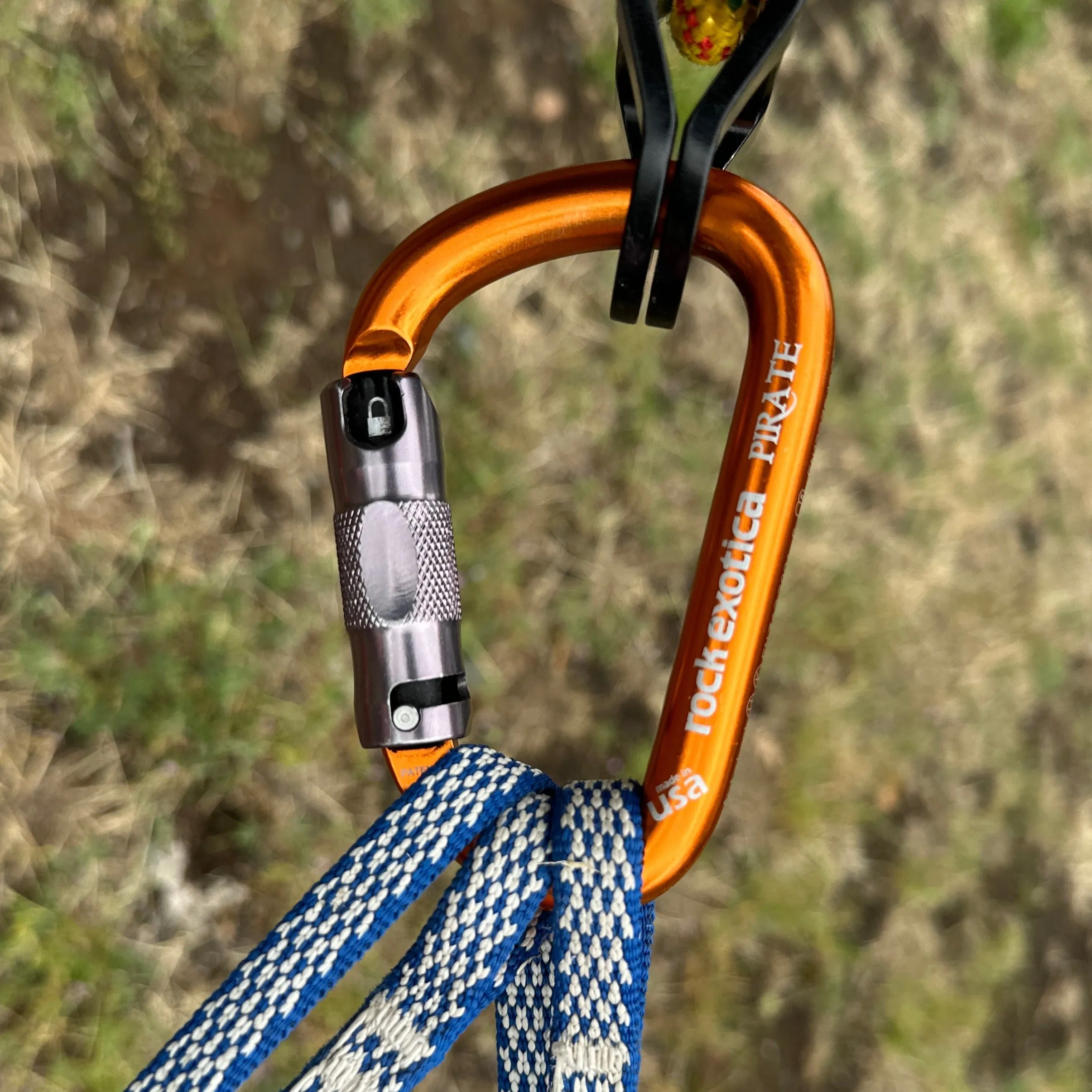 Pirate Auto-Lock Carabiner
