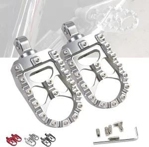 StarknightMT CNC Wide Fat Footpegs 360° Roating MX Foot Pegs Chopper Bobber Style Compatible with Harley Dyna Fatboy Sportster Iron 883 (Silver)