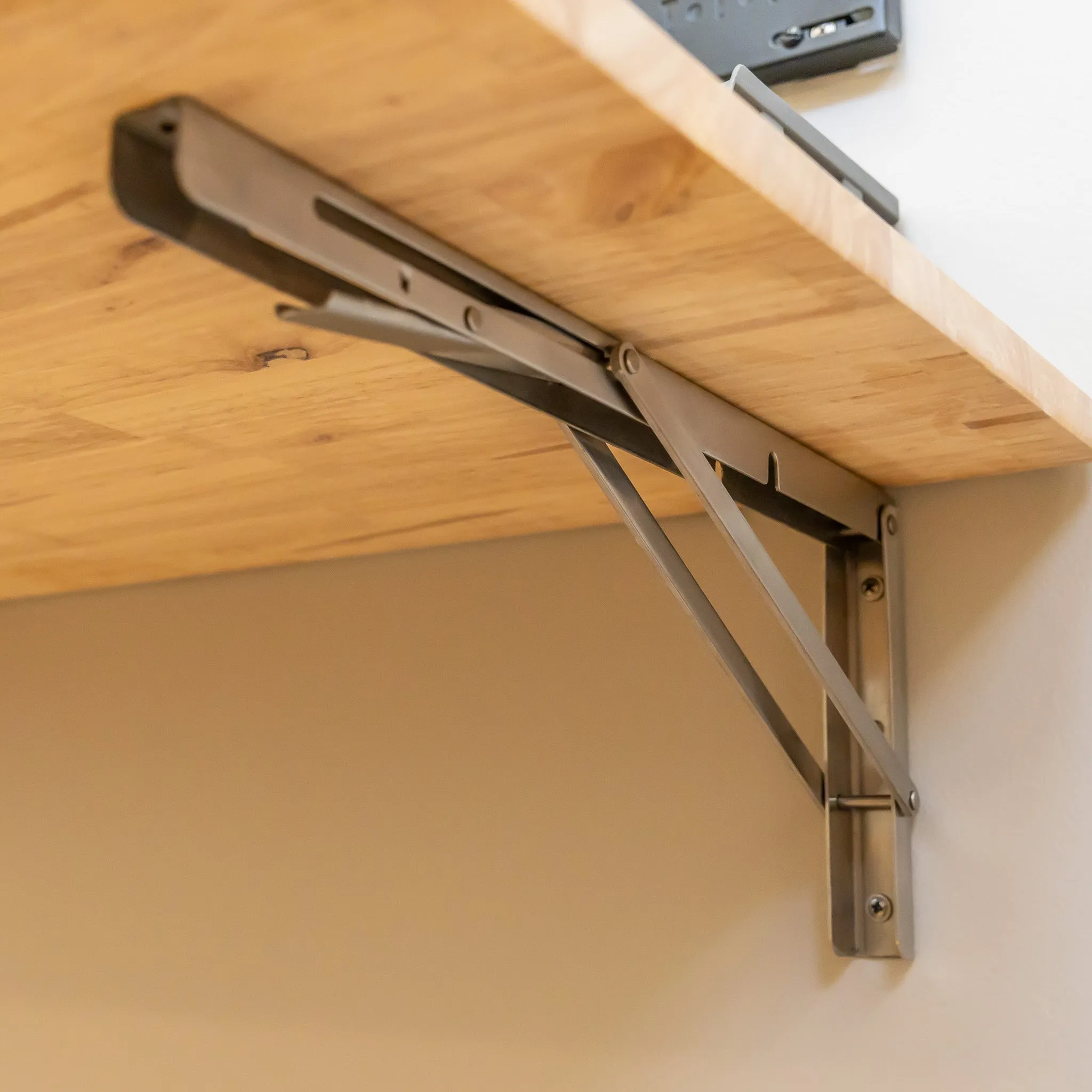 Wakefield Foldable Workbench | Heavy-Duty Table